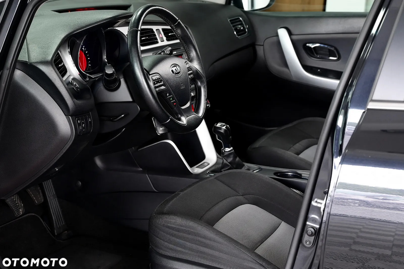 Kia Ceed - 7