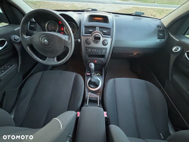 Renault Megane 1.6 Confort Authentique - 12