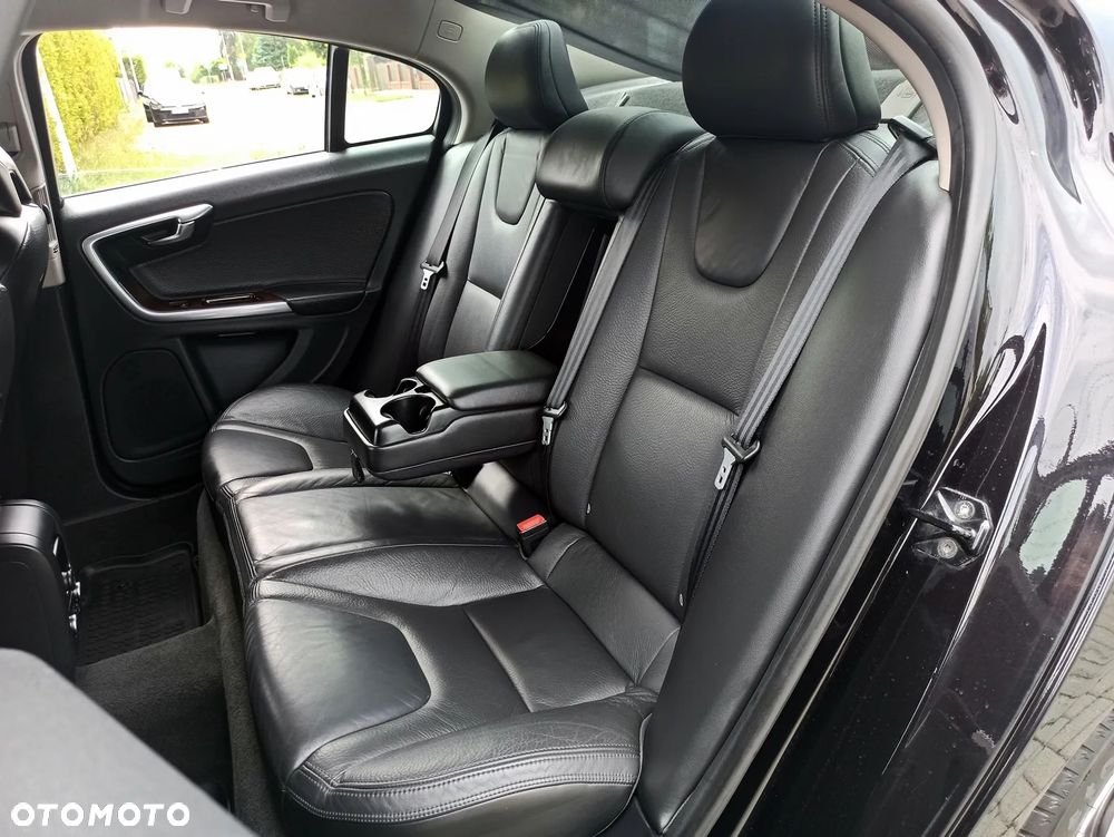 Volvo S60 D3 Summum - 20