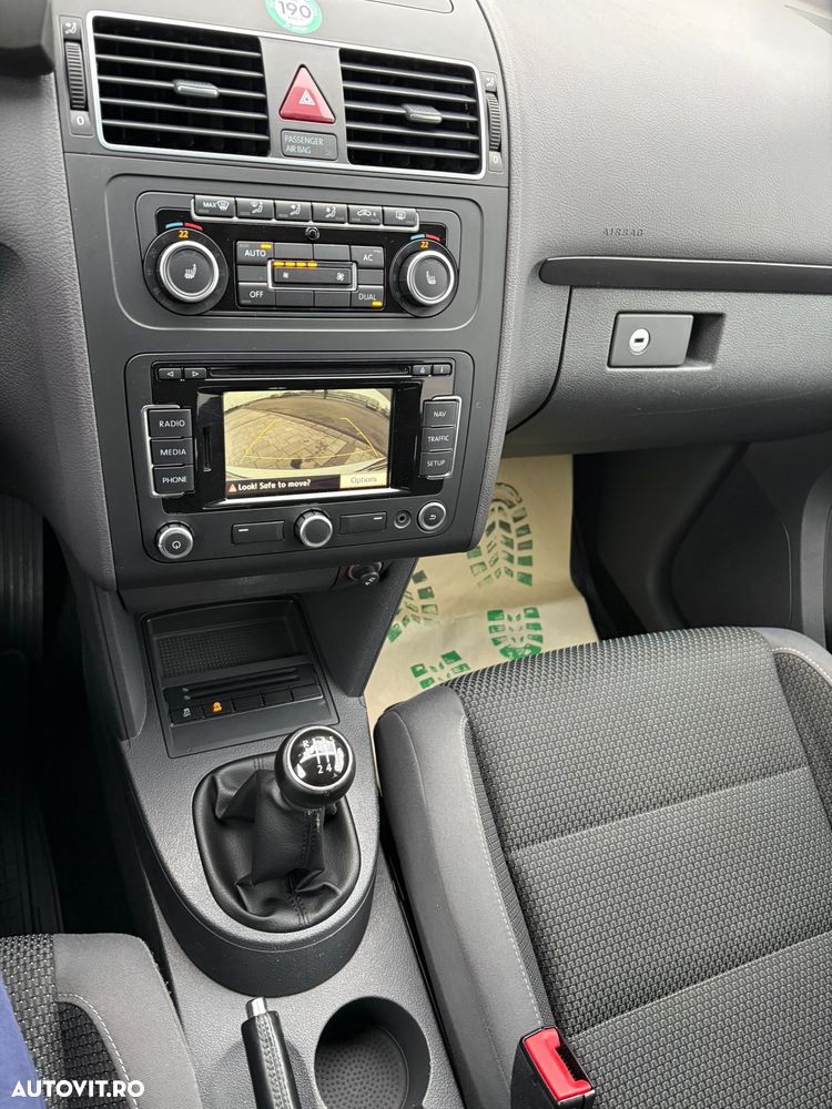 Volkswagen Touran 2.0 TDI DPF Comfortline - 11