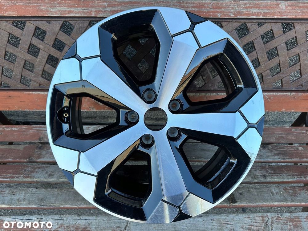 FELGI ALUMINIOWE Dacia DUSTER III 6.5" x 18" 5x114.3 ET 32 - 1