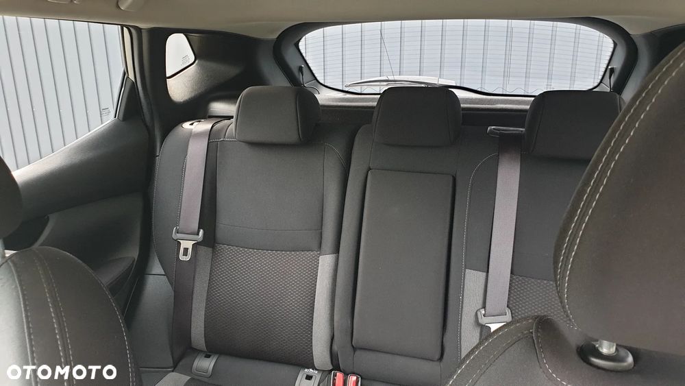 Nissan Qashqai 1.3 DIG-T N-Connecta EU6d - 16