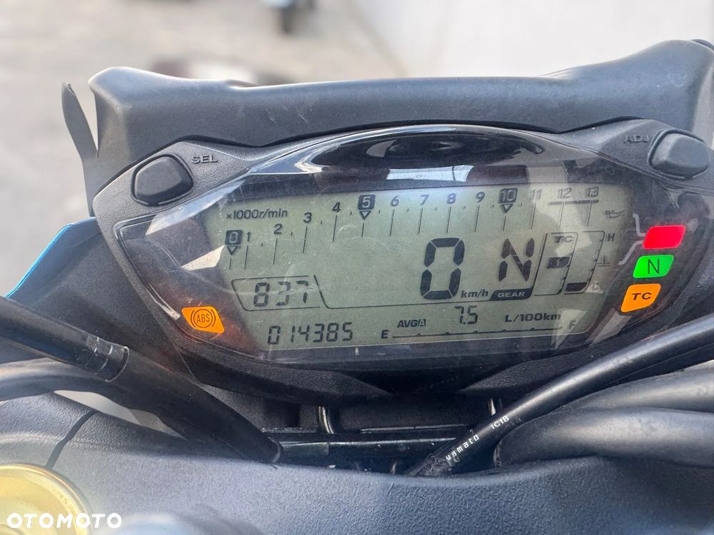 Suzuki GSX - 10