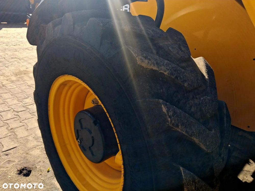 JCB 540-140 - 10