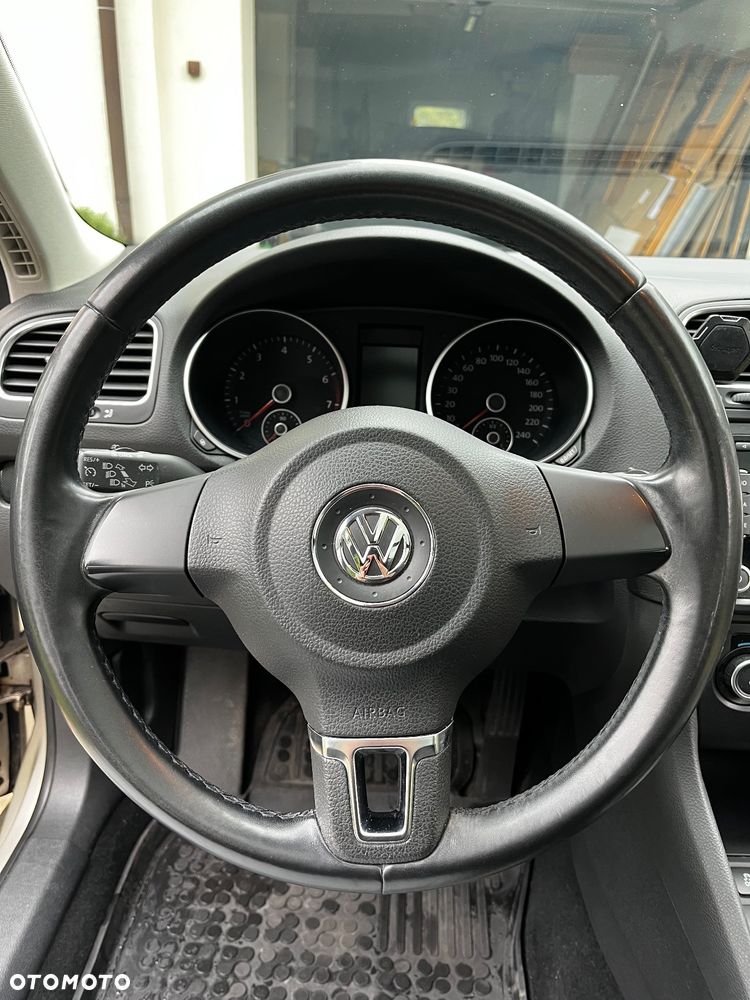 Volkswagen Golf - 9