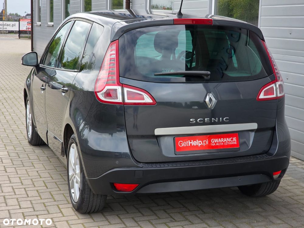 Renault Scenic 1.6 16V 110 Dynamique - 13