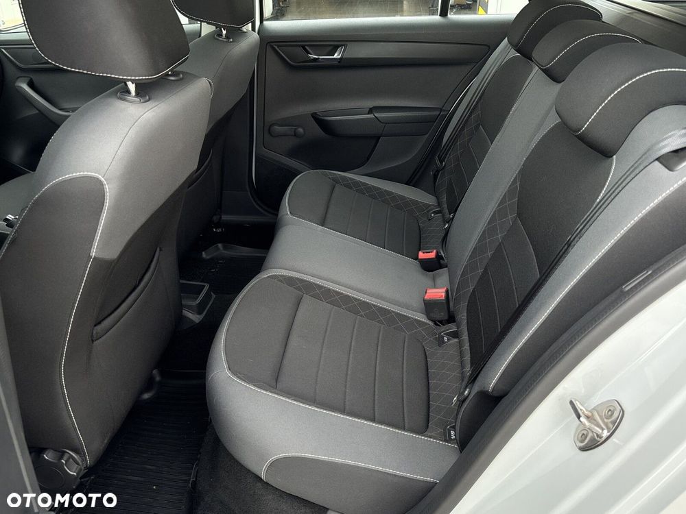 Skoda Fabia 1.0 TSI Ambition - 13