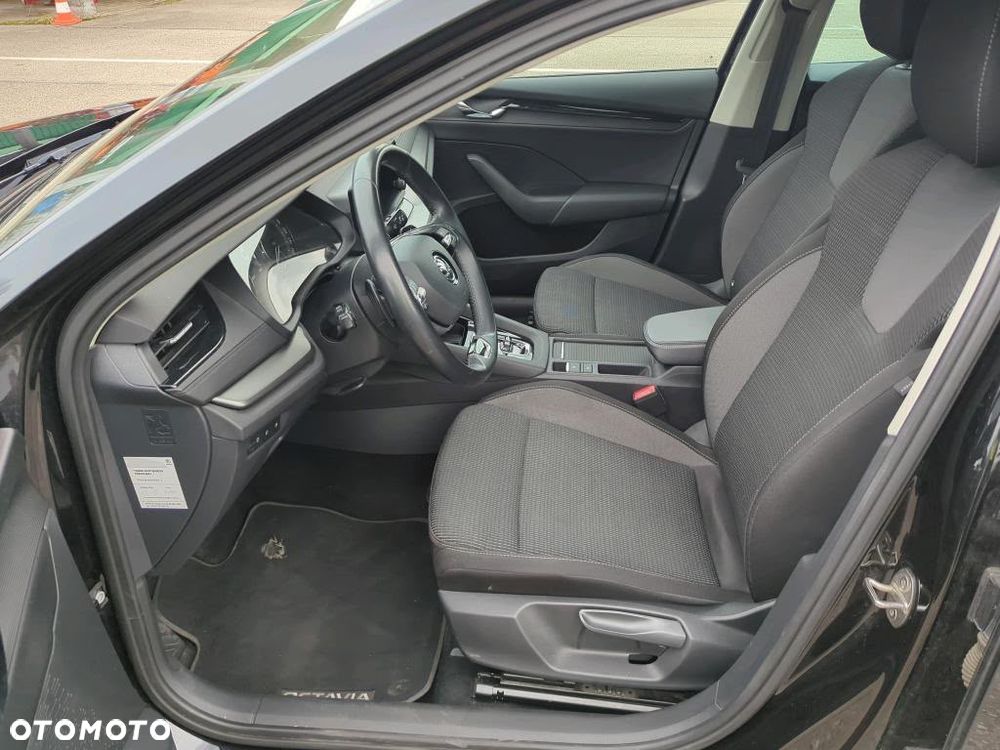 Skoda Octavia 1.5 TSI e-Tec Ambition DSG - 5