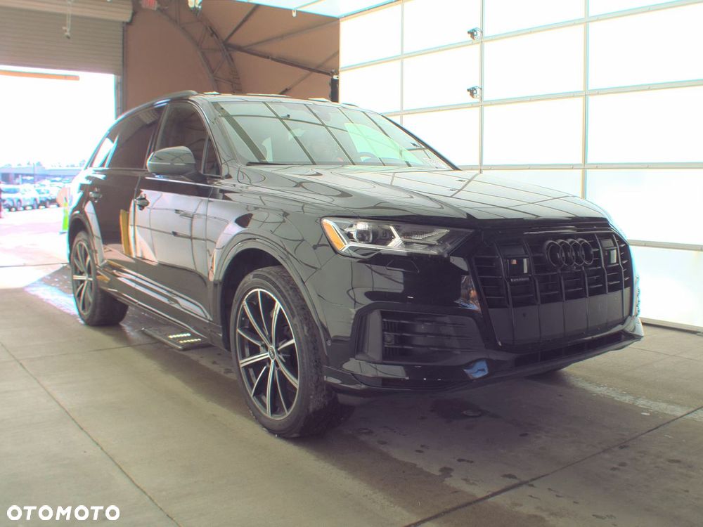 Audi Q7 - 1