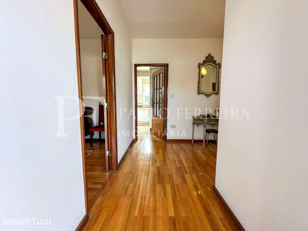 Andar moradia T3 mobilado próximo do centro de Famalicão - Grande imagem: 2/11