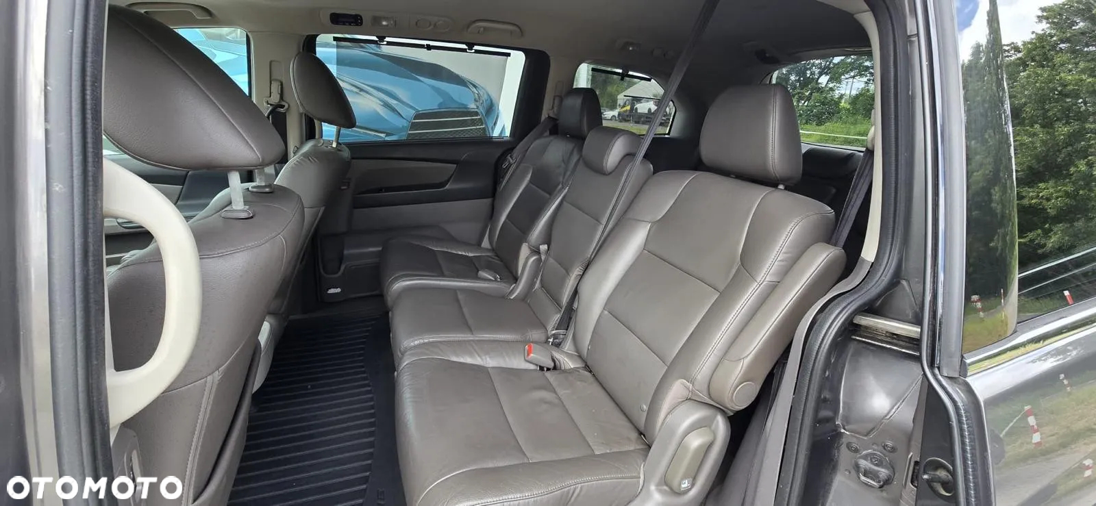 Honda Odyssey 3.5 LX - 9