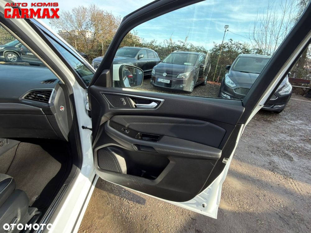 Ford S-Max - 23