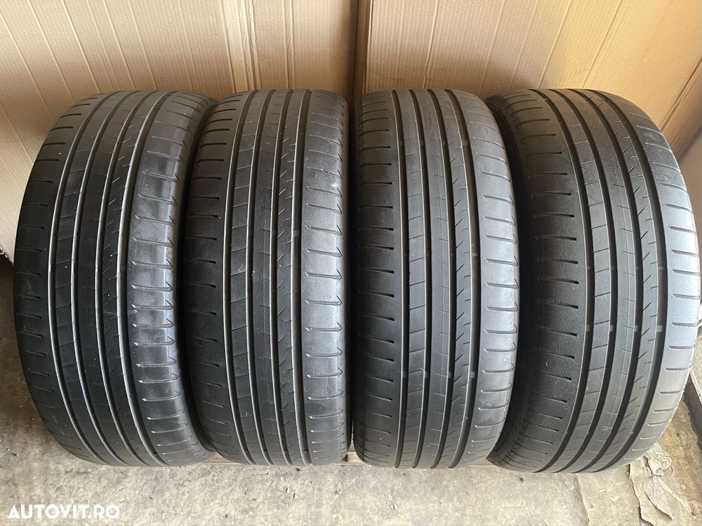 235/45R20 Bridgestone Alenza 001 Dot 2020 - 1