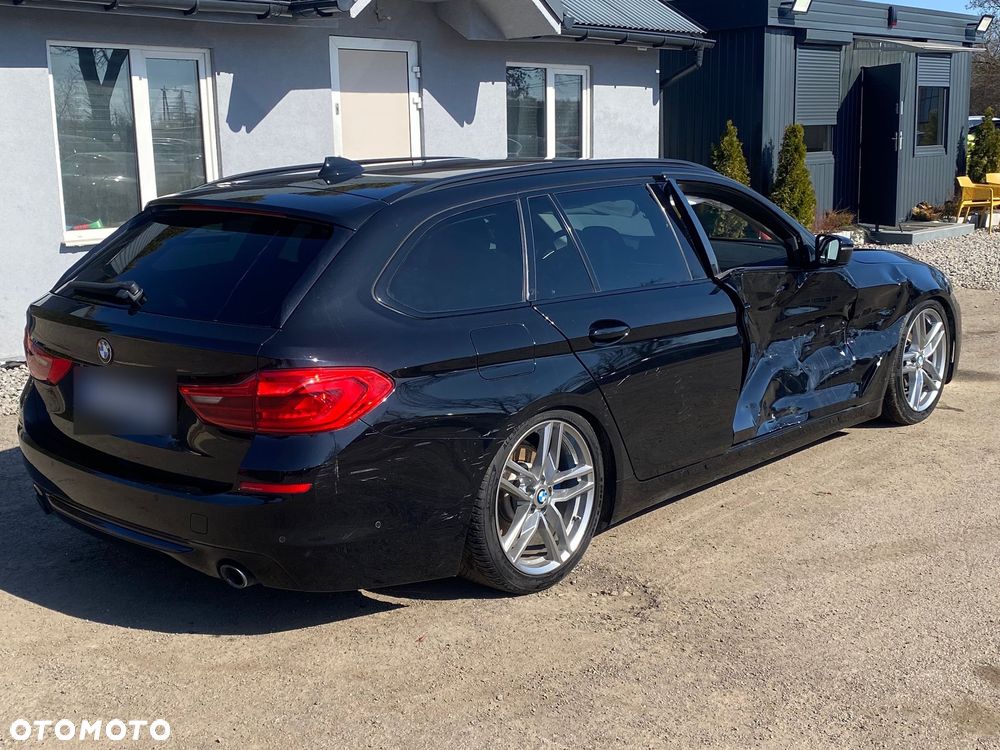 BMW Seria 5 525d Sport Line sport - 8