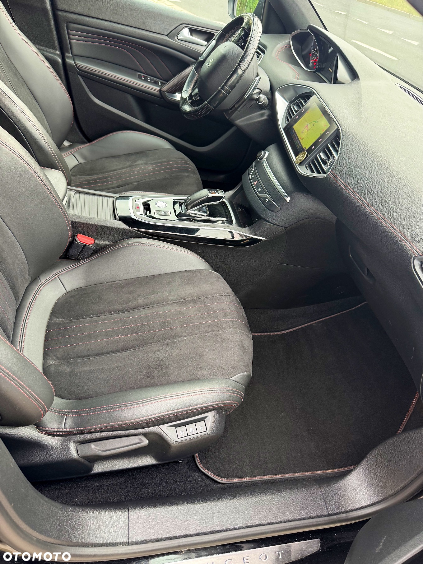 Peugeot 308 SW BlueHDi 130 EAT8 Stop & Start GT - 10