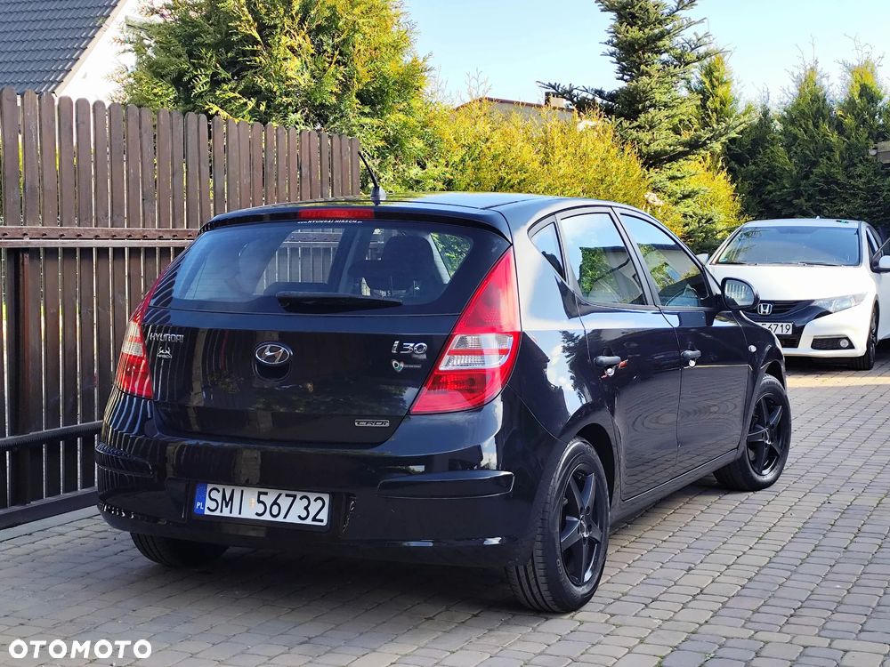 Hyundai i30 1.6 CRDi Classic + World Cup - 25
