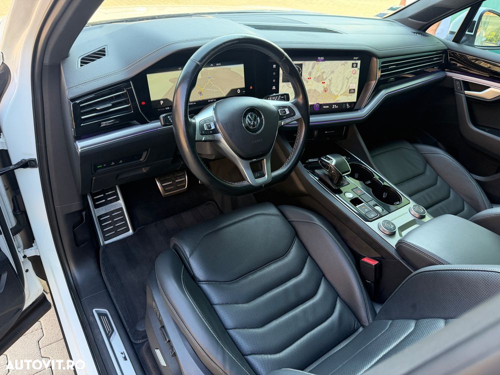 Volkswagen Touareg 3.0 V6 TDI SCR 4Motion Automatik R-Line - 4