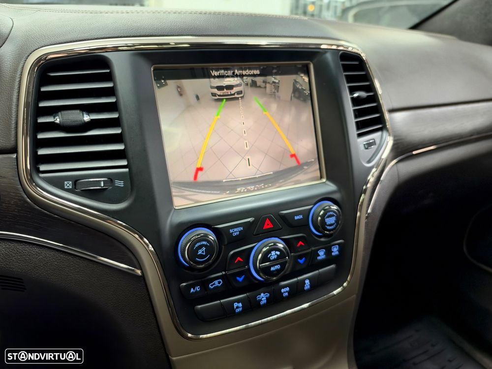 Jeep Grand Cherokee 3.0 V6 Multijet 4WD Auto Summit - 19