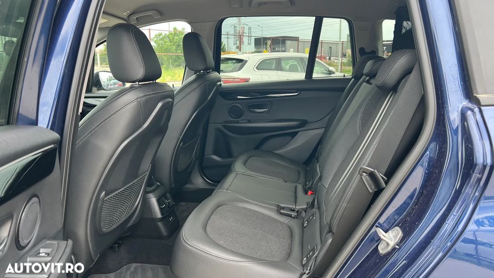 BMW Seria 2 216i - 7