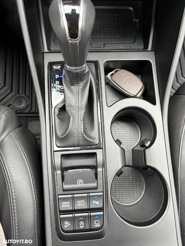 Hyundai Tucson 2.0 CRDI 4WD 6AT Luxury+ - 21