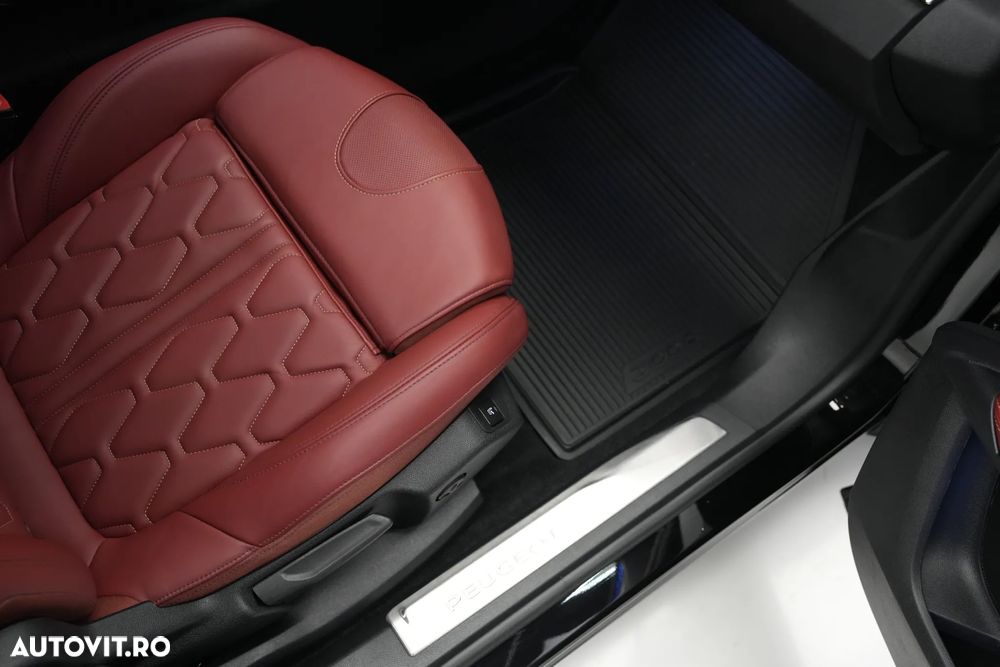Peugeot 3008 PHEV 300 EAT8 4X4 GT - 34