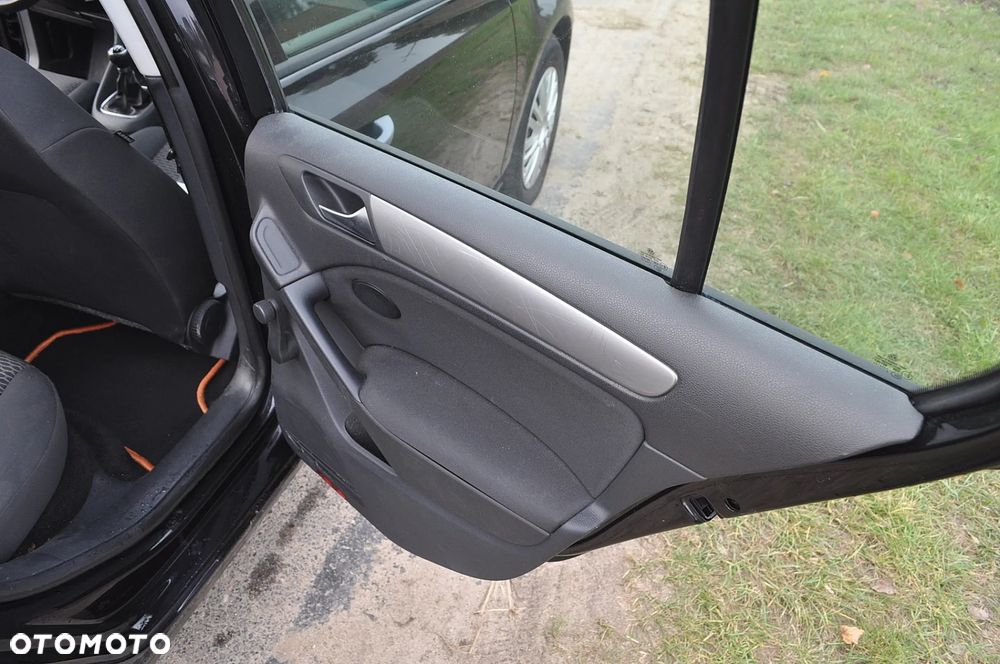 Volkswagen Golf 1.2 TSI Trendline - 17