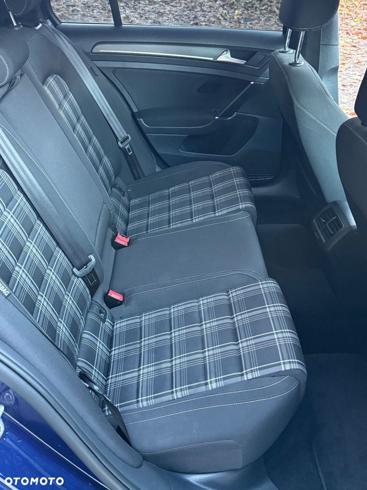Volkswagen Golf VII 2.0 TDI BMT GTD - 13