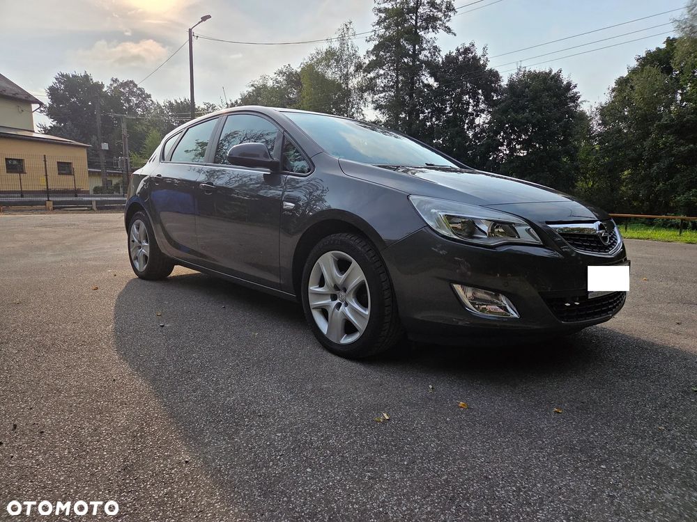 Opel Astra 1.6 Exklusiv - 10