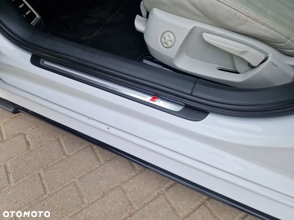 Audi A6 Avant 3.0 TDI quattro S tronic - 19