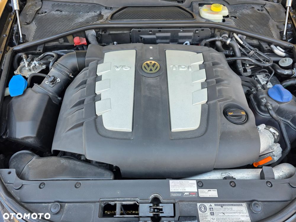 Volkswagen Phaeton - 32