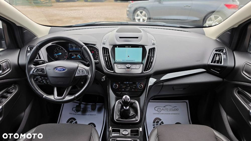 Ford Kuga 1.5 EcoBoost 2x4 Titanium - 5