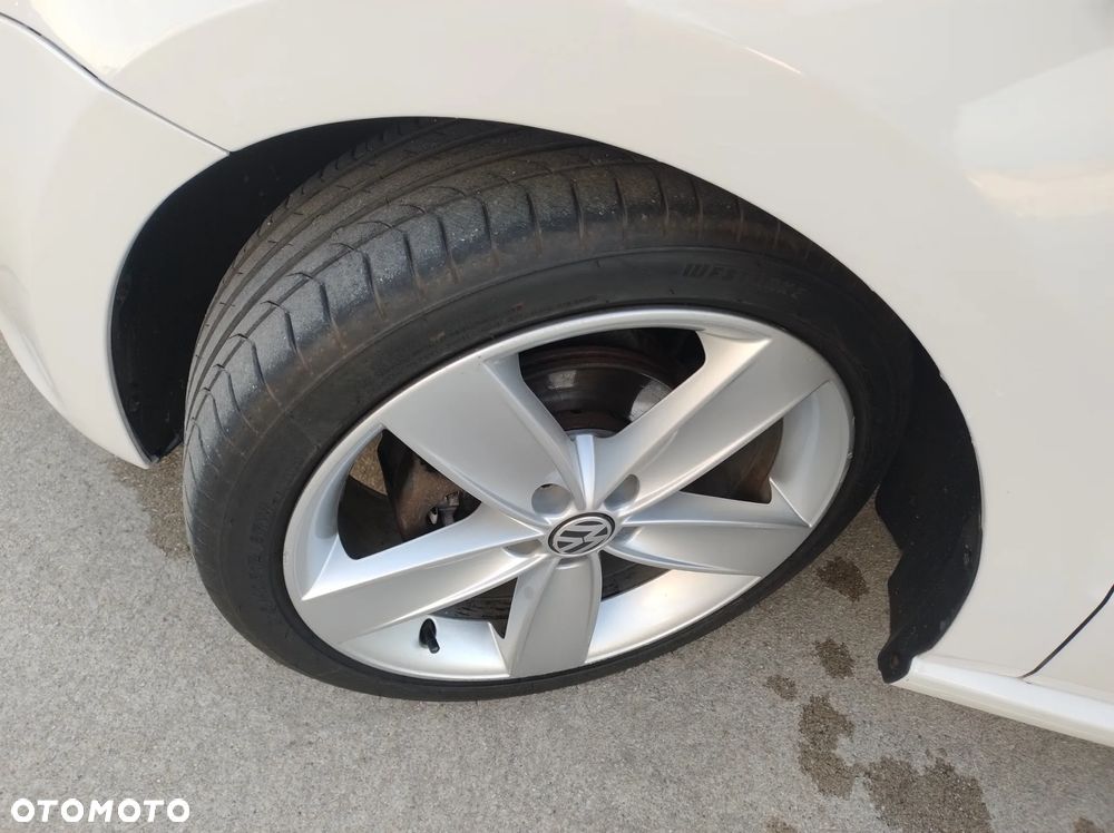 Volkswagen Polo 1.6 TDI Highline - 13
