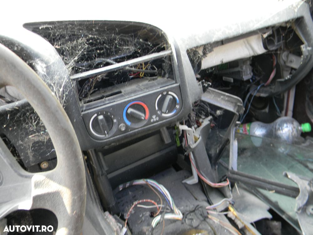 Dezmembrari  BMW 3 (E36)  1990  > 2000 320 i Benzina - 13