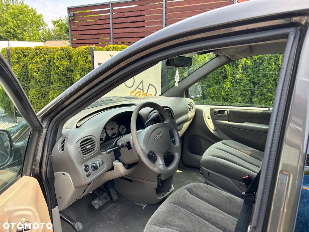 Chrysler Grand Voyager 2.8 CRD LX - 6