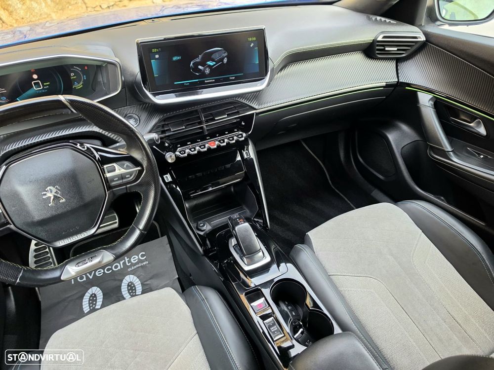 Peugeot e-2008 50 kWh GT - 48