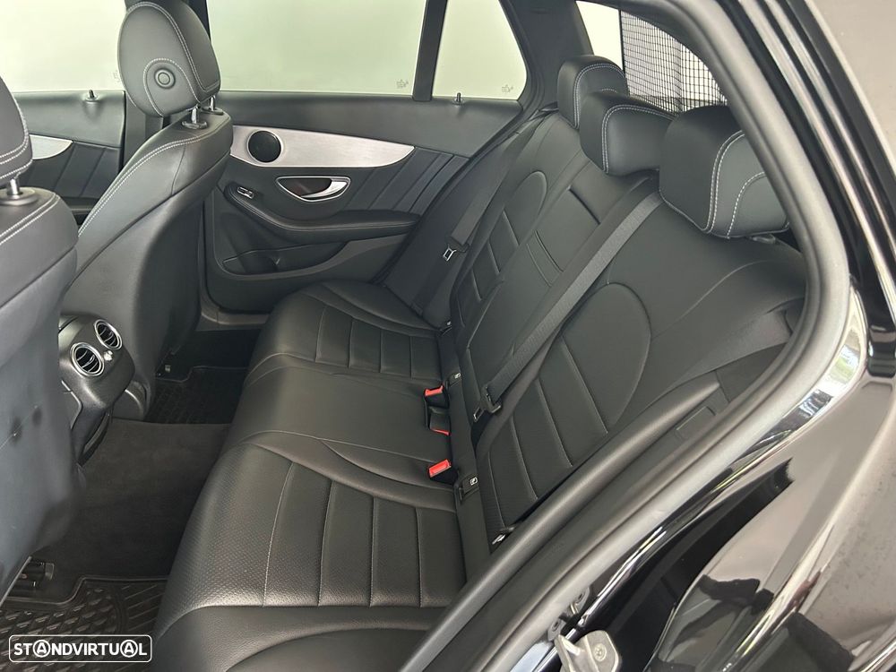 Mercedes-Benz C 220 d AMG Line - 25