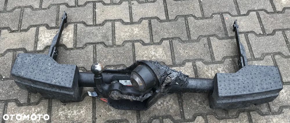 Audi Q5 80A hak holowniczy oryginał absorbery - 1