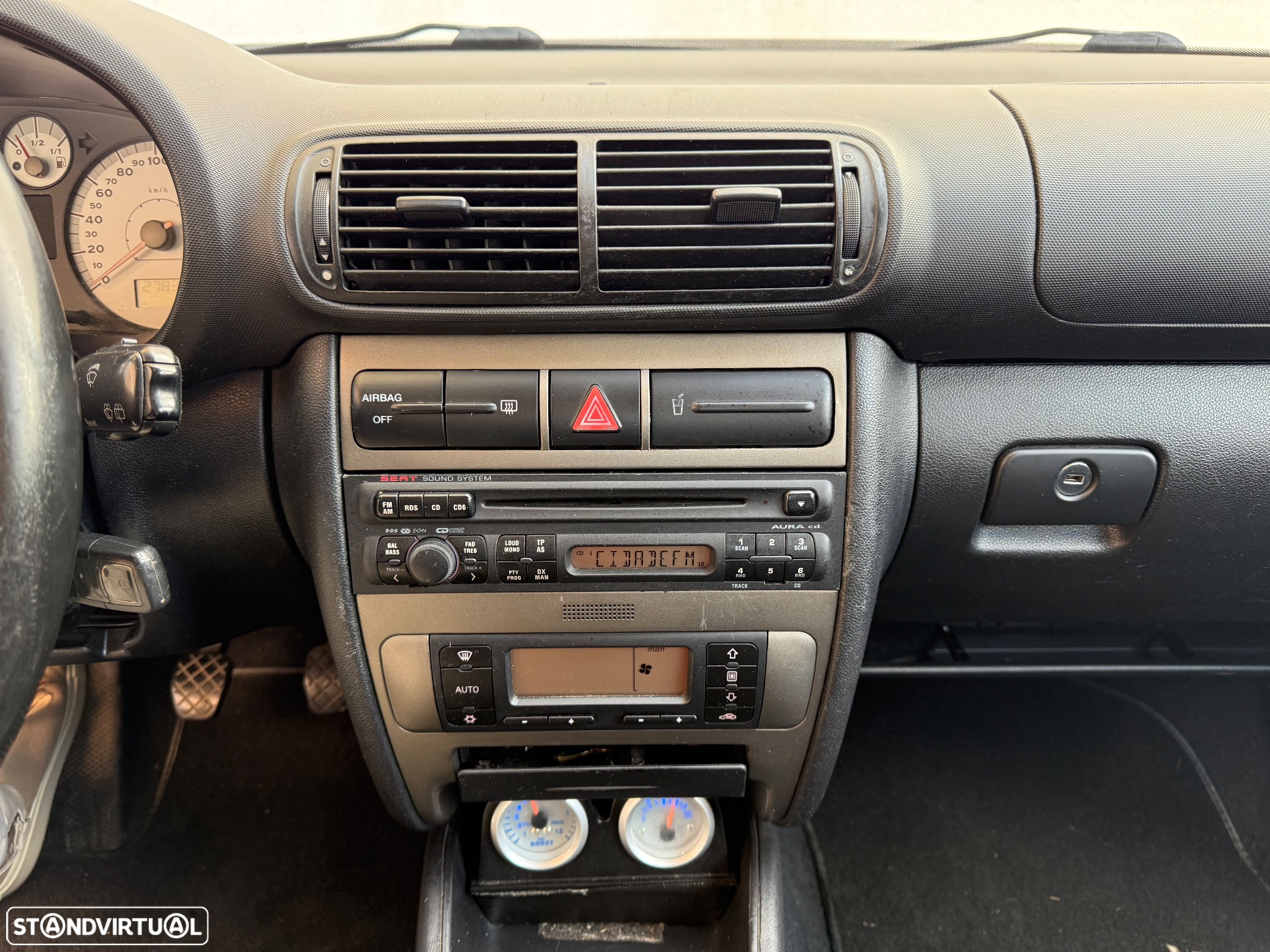 SEAT Leon 1.9 TDI Top Sport - 28