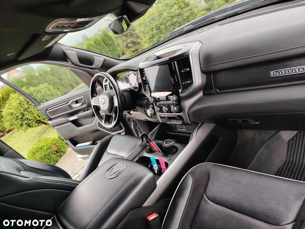 RAM 1500 5.7 Crew Cab Laramie - 20