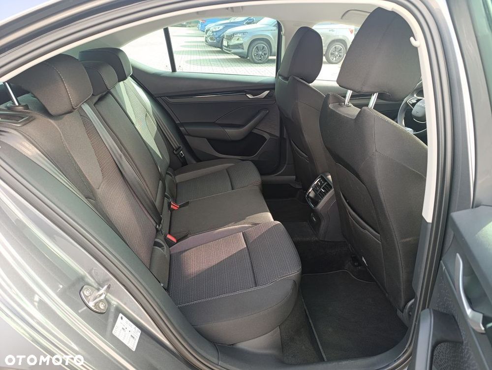 Skoda Octavia 1.5 TSI Selection - 17