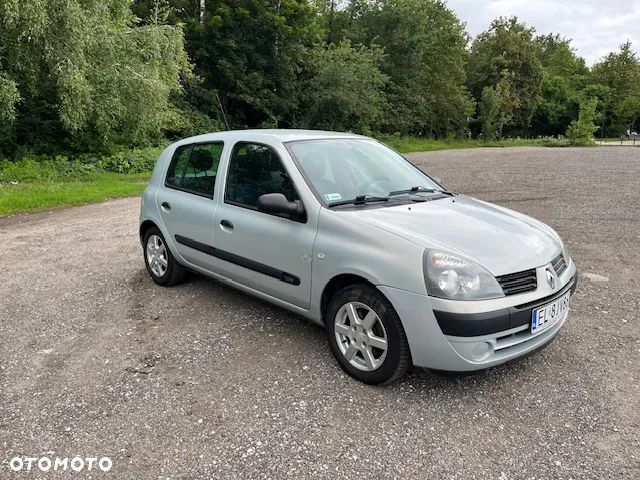Renault Clio - 1