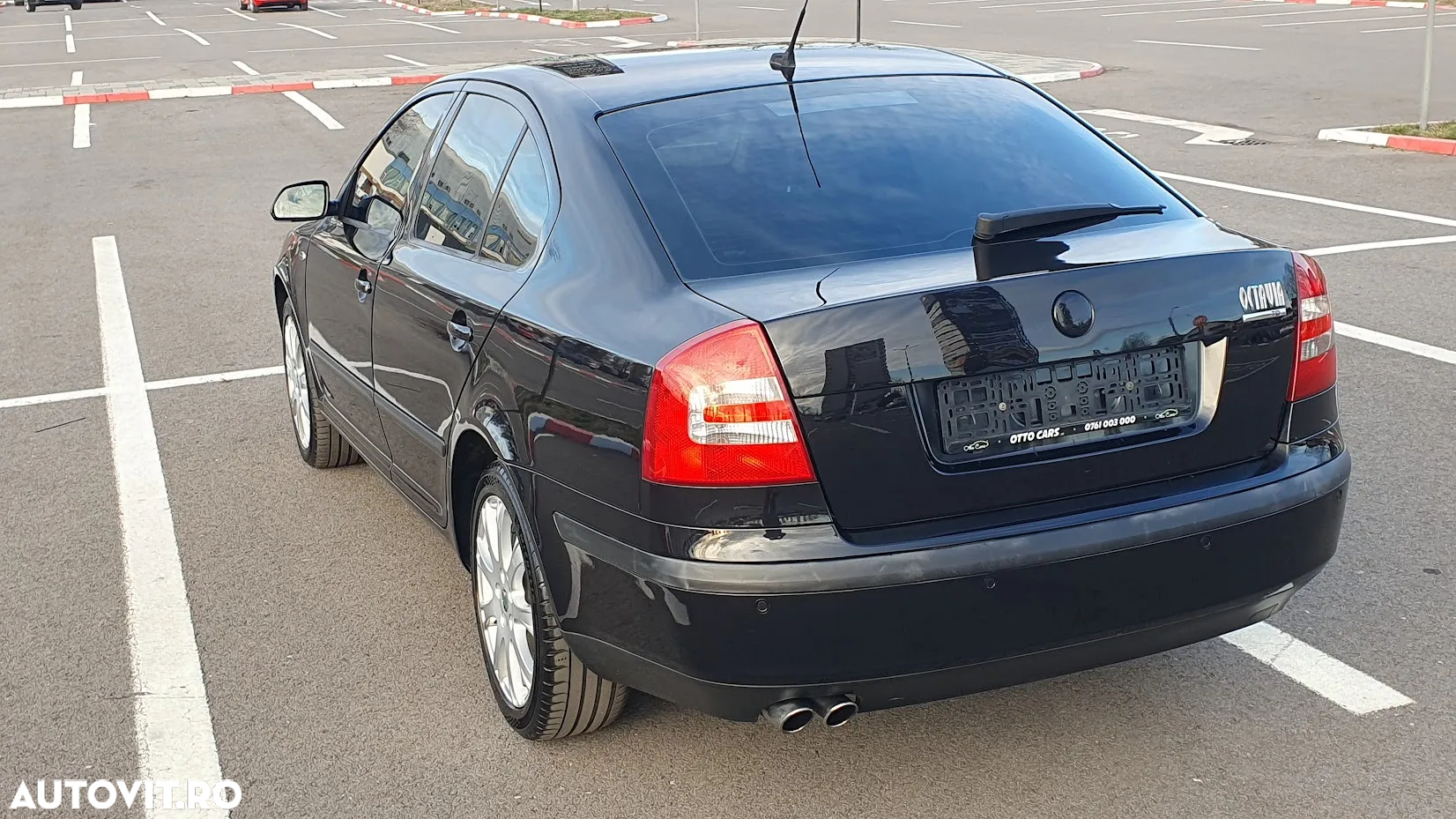Skoda Octavia 2.0 TDI DSG Laurin & Klement - 4