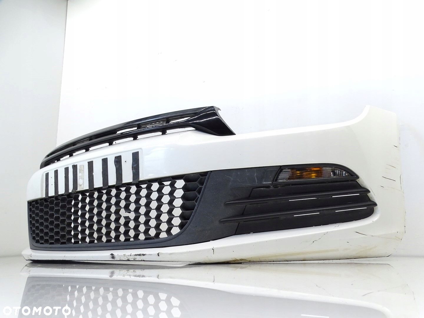 KPL ZDERZAK PRZÓD PRZEDNI  GRILL VW SCIROCCO III 1K8 2008-2014R BIAŁY LB9A - 1