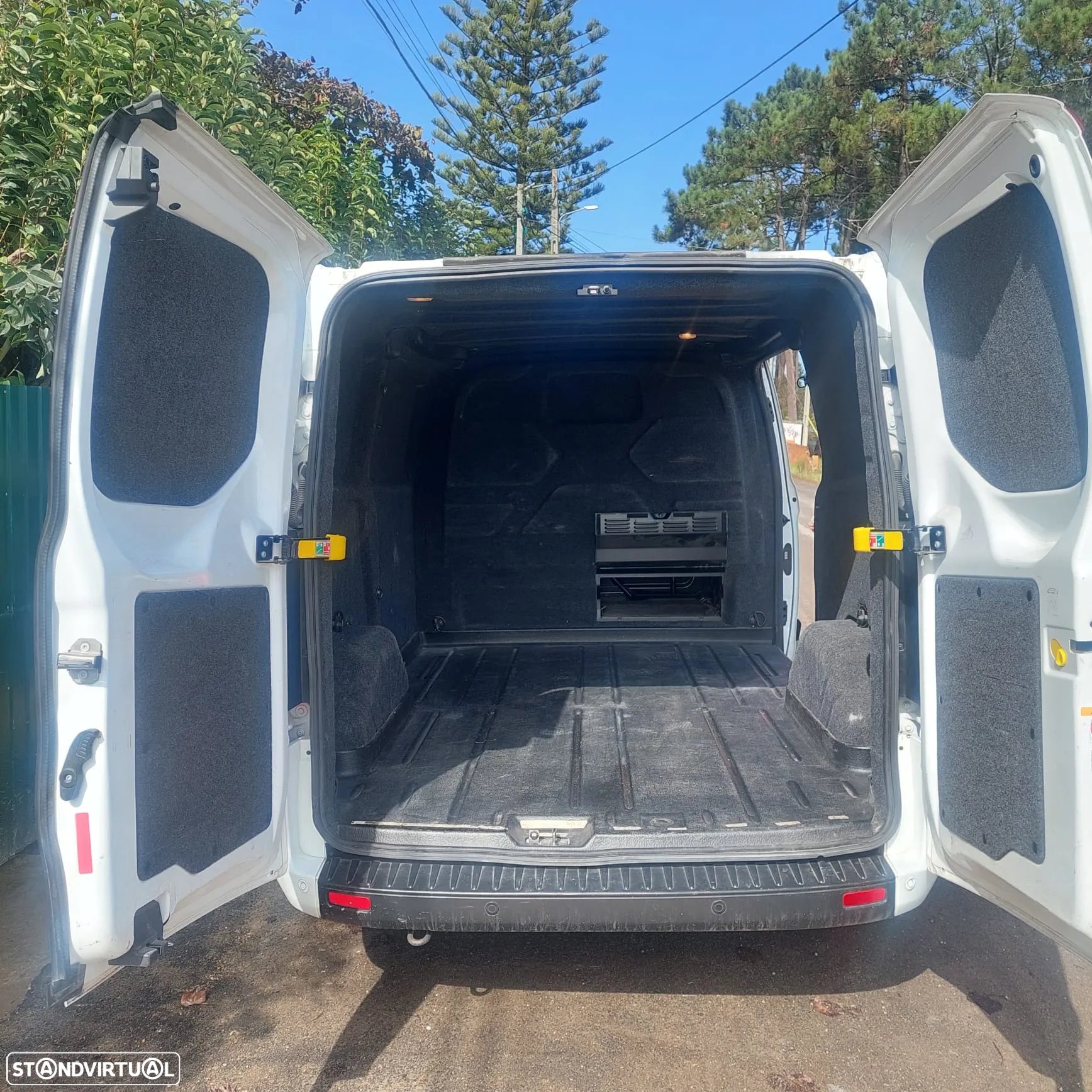 Ford Transit CUSTOM - 25