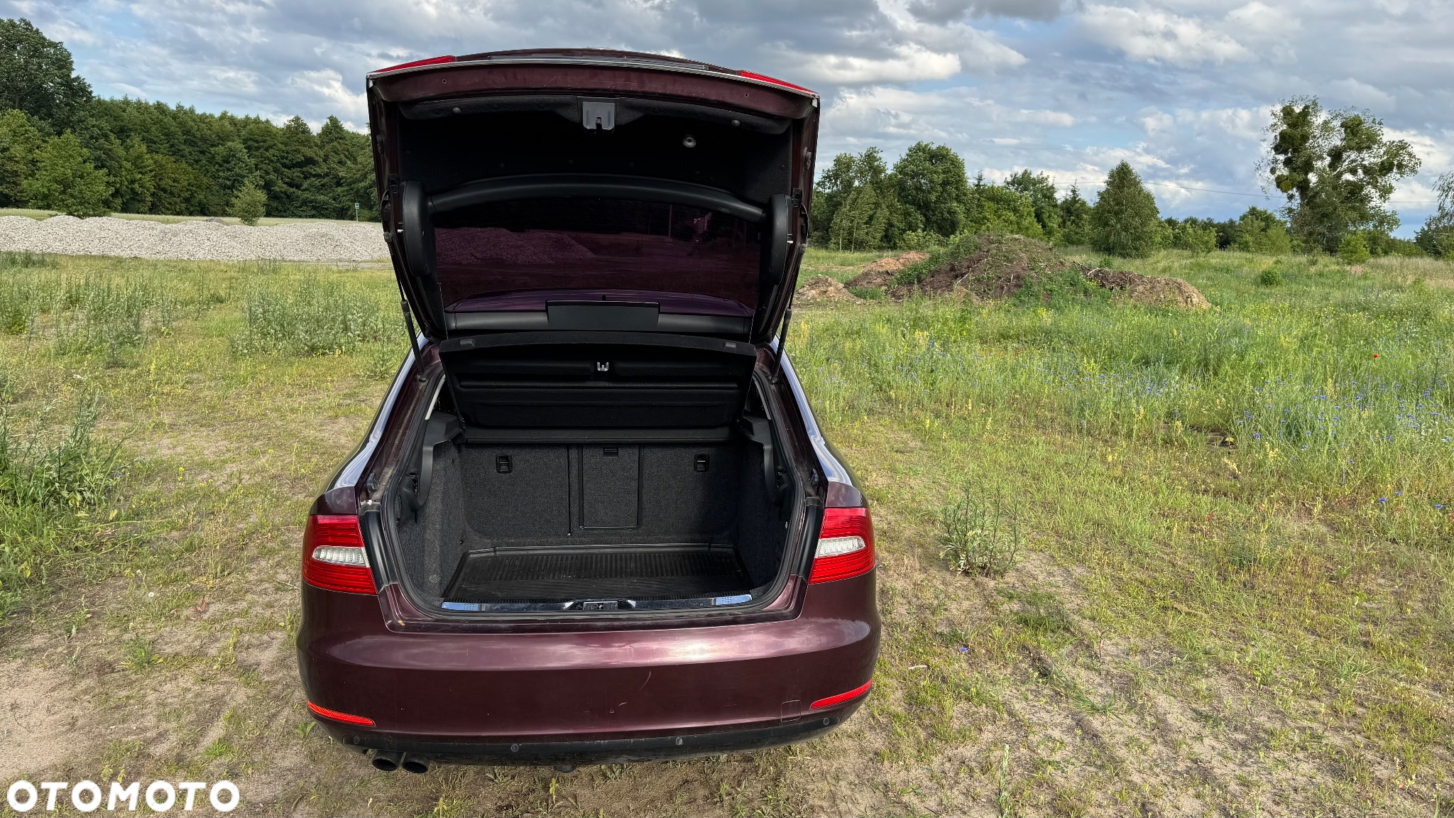 Skoda Superb 2.0 TDI Ambition DSG - 6