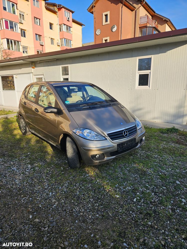 Mercedes-Benz A 150 Autotronic Elegance - 4