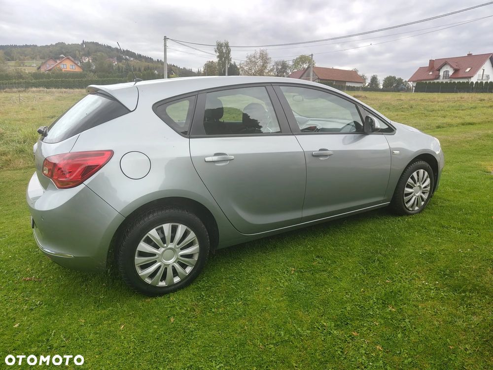 Opel Astra 1.4 Turbo - 12