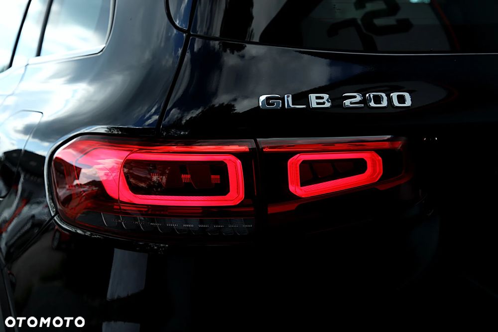Mercedes-Benz GLB 200 7G-DCT - 39