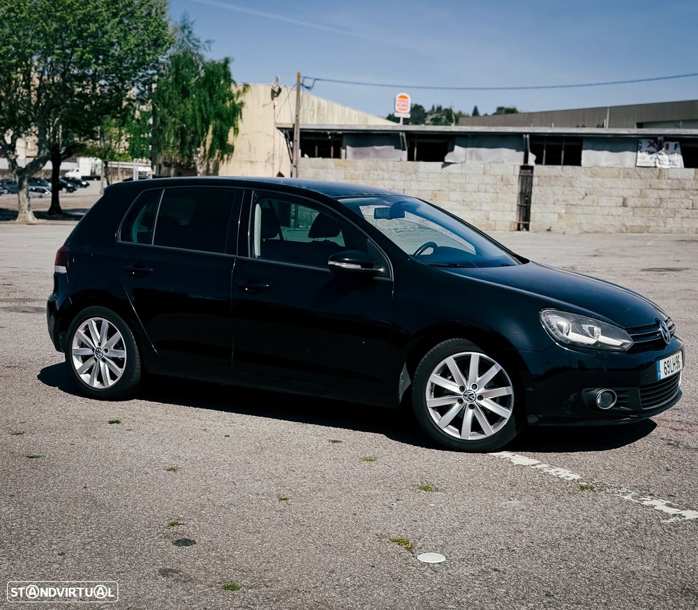VW Golf 1.6 TDi Highline - 9