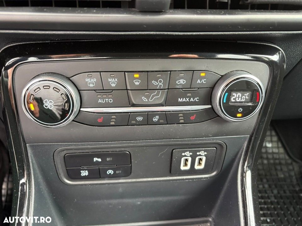 Ford EcoSport - 12
